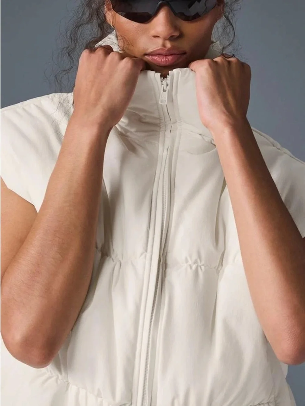 Alo Incline Oversized Ivory Puffer Vest Size Medium